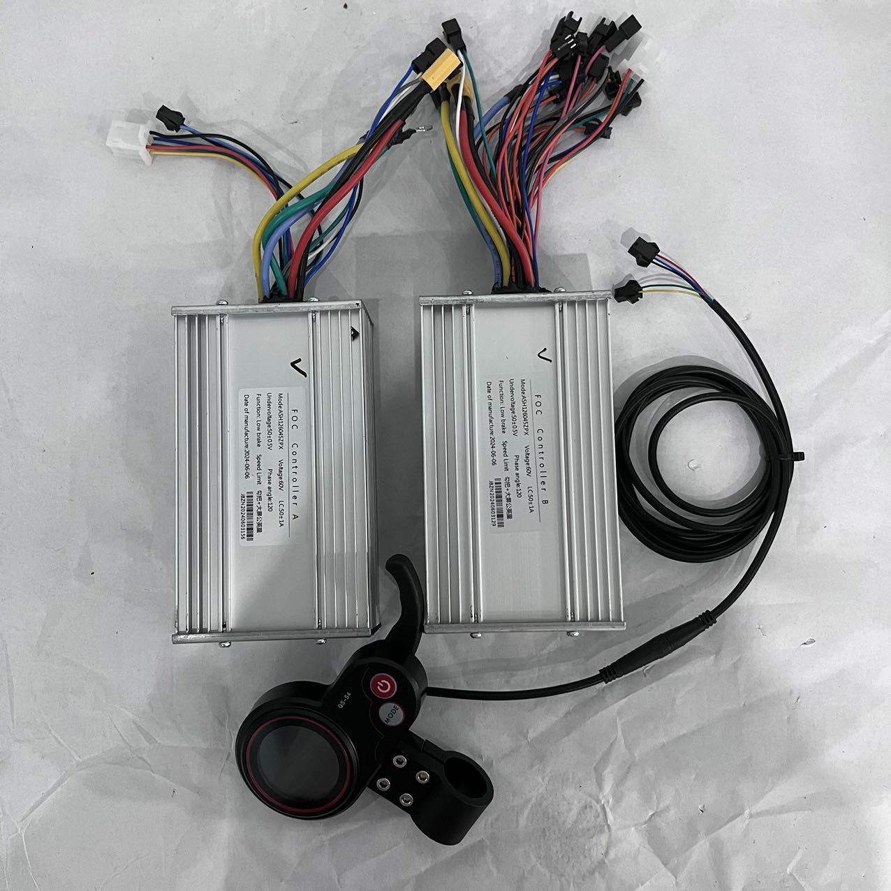 ชุดควบคุมมอเตอร์คู่ 60V 50A สำ - 60V 5600W Dual Motor Electric Scooter บทวิจารณ์และราคา